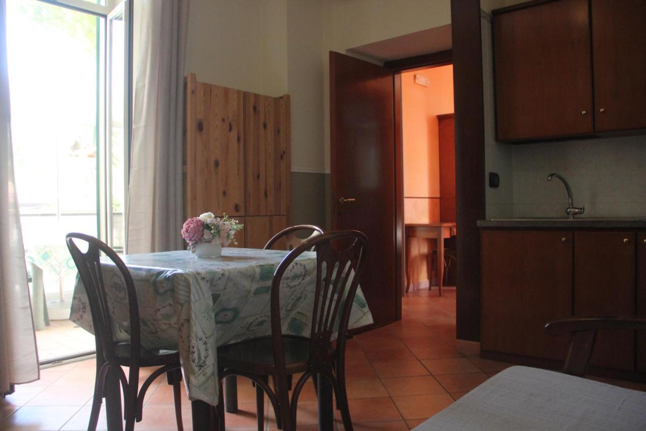 Villino Gregoraci Relais Bed & Breakfast Santa Marinella Exterior foto