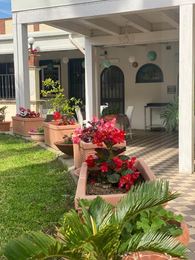 Villino Gregoraci Relais Bed & Breakfast Santa Marinella Exterior foto