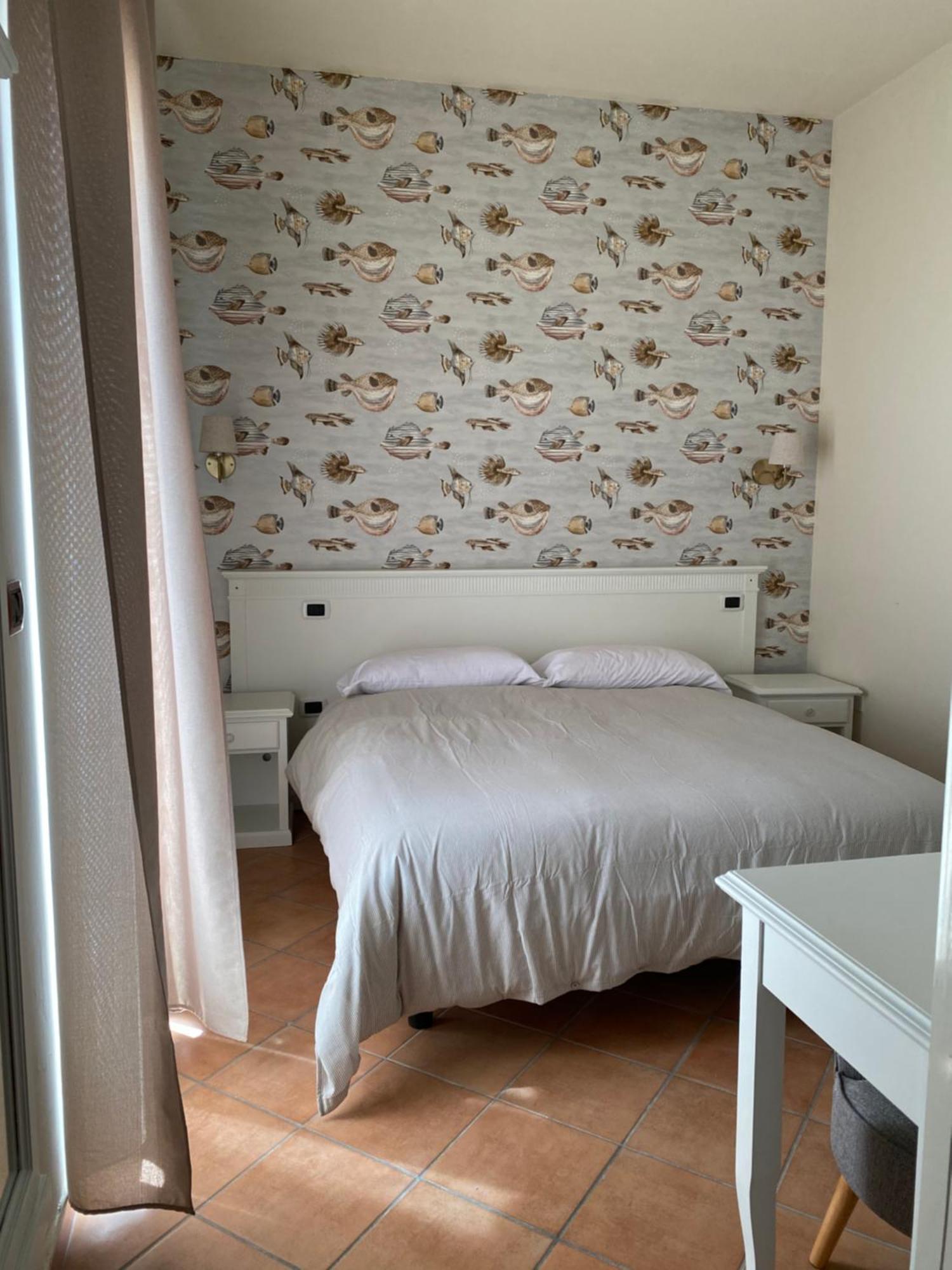 Villino Gregoraci Relais Bed & Breakfast Santa Marinella Exterior foto