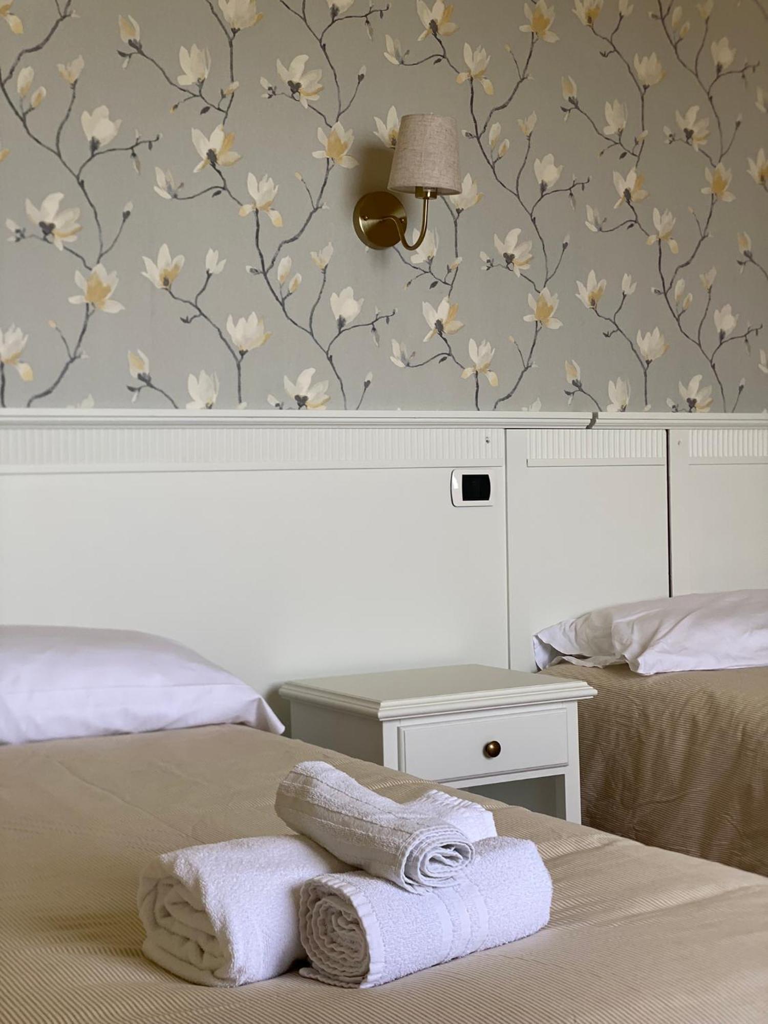 Villino Gregoraci Relais Bed & Breakfast Santa Marinella Exterior foto
